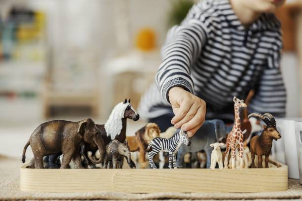enfant jeu figurine épanouissement imagination